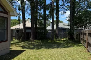 1512 W Mariah Way, Fort Walton Beach, FL 32547 - Photo 3