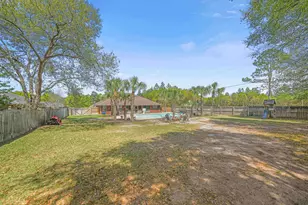 2341 Barberee Dr, Crestview, FL 32536 - Photo 39