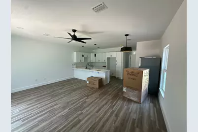 161 S Booker Street #UNIT A + B, Crestview, FL 32536 - Photo 5