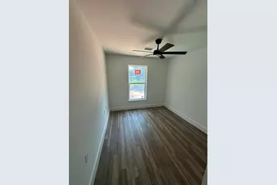 161 S Booker Street #UNIT A + B, Crestview, FL 32536 - Photo 17