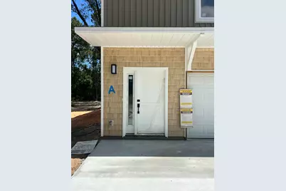 161 S Booker Street #UNIT A + B, Crestview, FL 32536 - Photo 3