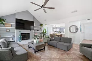 842 Overbrook Dr, Fort Walton Beach, FL 32547 - Photo 15