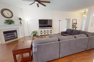 8293 Onich Dr, Navarre, FL 32566 - Photo 5