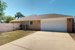 8293 Onich Dr, Navarre, FL 32566 - Photo 21