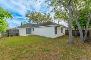 402 Apple Dr, Crestview, FL 32536 - Photo 25