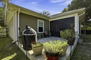 8282 Calle Mio St, Navarre, FL 32566 - Photo 39