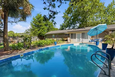 353 Fairpoint Drive, Gulf Breeze, FL 32561 - Photo 25