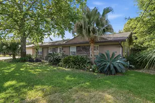 353 Fairpoint Dr, Gulf Breeze, FL 32561 - Photo 3
