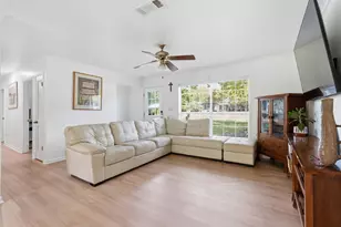 353 Fairpoint Dr, Gulf Breeze, FL 32561 - Photo 7