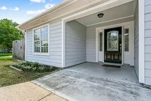 200 Brook Ct, Niceville, FL 32578 - Photo 9