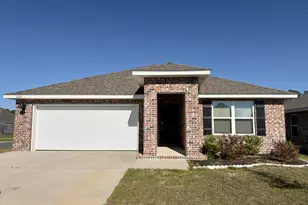 4707 Airmen Dr, Crestview, FL 32539 - Photo 1