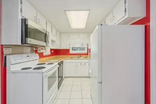 578 E Williams Ave, Crestview, FL 32539 - Photo 9