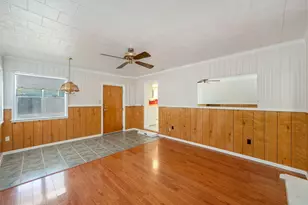 578 E Williams Ave, Crestview, FL 32539 - Photo 17