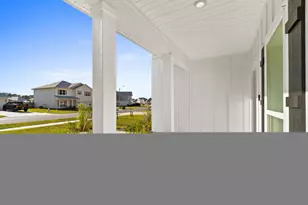 126 Tierra Verde Wy, Panama City Beach, FL 32407 - Photo 5
