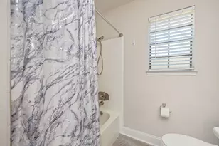 418 Tanglewood Dr, Fort Walton Beach, FL 32547 - Photo 17