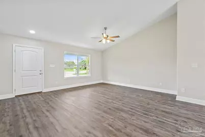 1689 Oak Drive, Gulf Breeze, FL 32563 - Photo 7