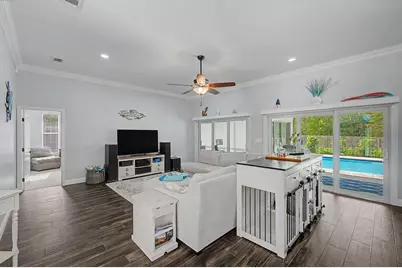 642 W Kilcullen Drive, Niceville, FL 32578 - Photo 17