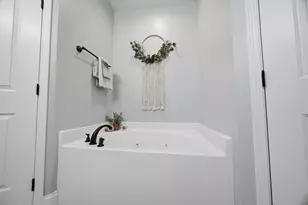 917 Al Hammett Rd, Mary Esther, FL 32569 - Photo 51