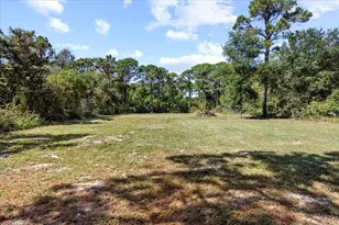 9251 Timber Ln, Navarre, FL 32566 - Photo 13