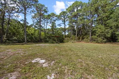 9251 Timber Lane, Navarre, FL 32566 - Photo 17
