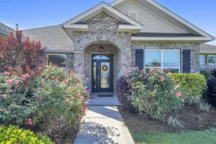487 Coastal Breeze Dr, Freeport, FL 32439 - Photo 1