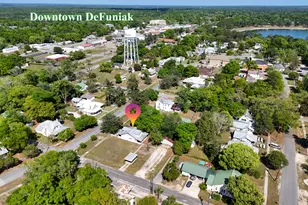 82 E Live Oak Ave, Defuniak Springs, FL 32435 - Photo 35