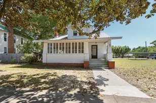 82 E Live Oak Ave, Defuniak Springs, FL 32435 - Photo 1