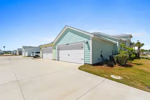 8944 Coral Reef Wy, Panama City Beach, FL 32413 - Photo 5