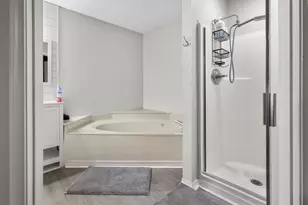 193 Woodland Park Cir, Mary Esther, FL 32569 - Photo 21