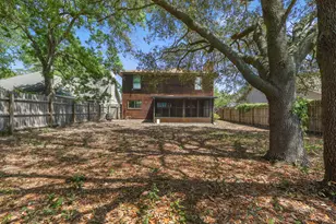 193 Woodland Park Cir, Mary Esther, FL 32569 - Photo 3