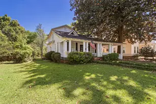 484 Circle Dr, Defuniak Springs, FL 32435 - Photo 1