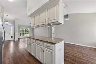 1945 Shadow Lake Dr, Gulf Breeze, FL 32563 - Photo 13