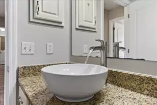 1945 Shadow Lake Dr, Gulf Breeze, FL 32563 - Photo 35