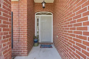 1945 Shadow Lake Dr, Gulf Breeze, FL 32563 - Photo 3