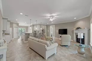 562 Falcon Trail, Niceville, FL 32578 - Photo 7
