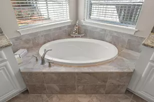 562 Falcon Trail, Niceville, FL 32578 - Photo 27