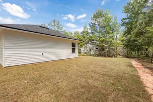 224 E Iris Ln, Defuniak Springs, FL 32433 - Photo 29