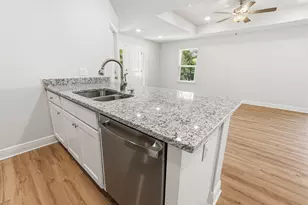 402 N 11th St, Defuniak Springs, FL 32433 - Photo 11