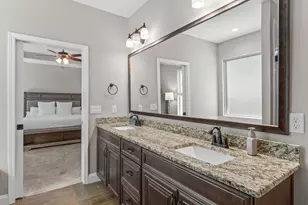 1560 Hickory St, Niceville, FL 32578 - Photo 33