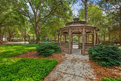 1004 Crooked Creek Cove, Niceville, FL 32578 - Photo 91