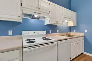 9454 Pine Lily Ct, Navarre, FL 32566 - Photo 13