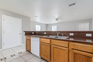100 Corwin Dr, Crestview, FL 32539 - Photo 9