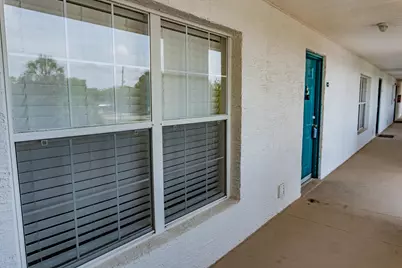 4270 Calinda Lane #APT  326, Niceville, FL 32578 - Photo 3