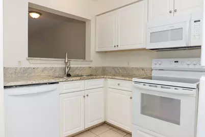 4270 Calinda Lane #APT  326, Niceville, FL 32578 - Photo 7