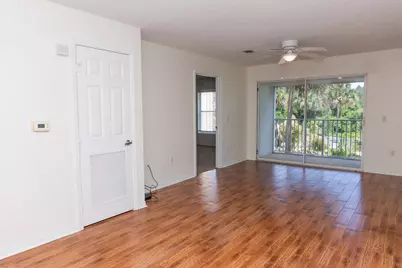 4270 Calinda Lane #APT  326, Niceville, FL 32578 - Photo 13