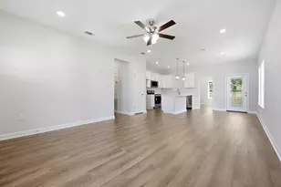 51 Sandhill Ct, Freeport, FL 32439 - Photo 3