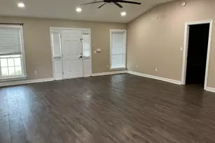 22 10 Lake Dr, Defuniak Springs, FL 32433 - Photo 11