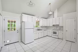 22 Mary's Ct, Defuniak Springs, FL 32433 - Photo 13