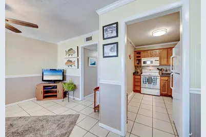 1301 Beck Avenue #APT 16, Panama City, FL 32401 - Photo 9