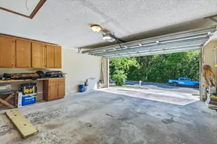 1102 Phyllis Ave, Niceville, FL 32578 - Photo 25